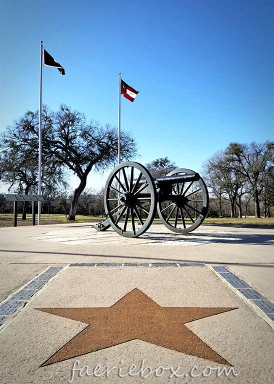 captured Union cannon