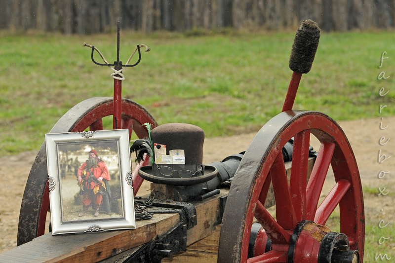 The Nomad & the cannon